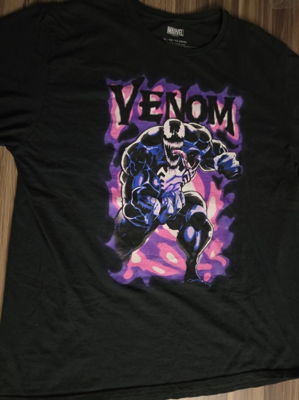 Marvel Black Short Sleeve Tee Xl with Purple & Pink Venom Graphic